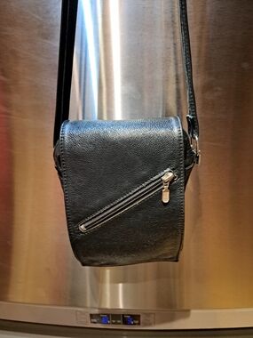 Black Leather Crossbody Bag with Diagonal Zip